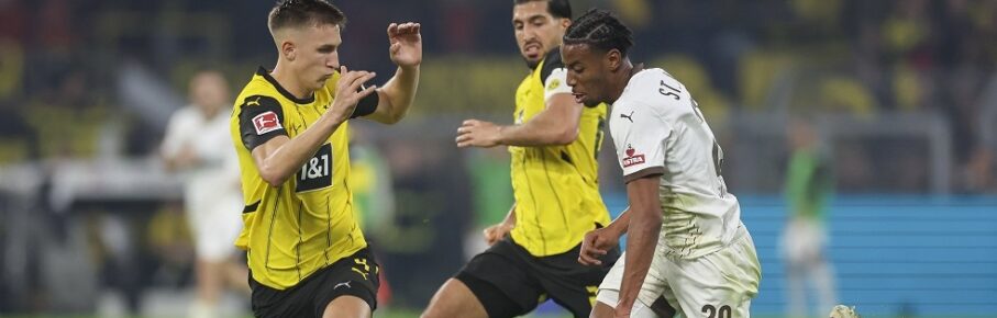 Nico Schlotterbeck Borussia Dortmund, Emre Can Borussia Dortmund und Morgan Guilavogui FC St. Pauli kaempfen um den Ball, Bundesliga, Borussia Dortmund v FC St. Pauli 1910, Signal Iduna Park am 18. October 2024 in Dortmund, Deutschland. Foto von Marco Steinbrenner/DeFodi Images Nico Schlotterbeck Borussia Dortmund, Emre Can Borussia Dortmund und Morgan Guilavogui FC St. Pauli battle for the ball, Bundesliga, Borussia Dortmund v FC St. Pauli 1910, Signal Iduna Park, October 18, 2024 in Dortmund, Germany. Photo by Marco Steinbrenner/DeFodi Images DFL regulations prohibit any use of photographs as image sequences and/or quasi-video. not used in POL / SRB / CRO / FRA / GBR / NED / ITA / USA Defodi-700_bvb_pauli_20241018_250 *** Nico Schlotterbeck Borussia Dortmund , Emre Can Borussia Dortmund and Morgan Guilavogui FC St Pauli battle for the ball, Bundesliga, Borussia Dortmund v FC St Pauli 1910, Signal Iduna Park on October 18, 2024 in Dortmund, Germany Photo by Marco Steinbrenner DeFodi Images Nico Schlotterbeck Borussia Dortmund , Emre Can Borussia Dortmund and Morgan Guilavogui FC St Pauli battle for the ball, Bundesliga, Borussia Dortmund v FC St Pauli 1910, Signal Iduna Park, October 18, 2024 in Dortmund, Germany Photo by Marco Steinbrenner DeFodi Images DFL regulations prohibit any use of photographs as image sequences and or quasi video not used in POL SRB CRO FRA GBR NED ITA USA Defodi 700 bvb pauli 20241018 250 Defodi-700 not used in POL / SRB / CRO / FRA / GBR / NED / ITA / USA DFL regulations prohibit any use of photographs as image sequences and/or quasi-video.