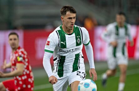 Geheimtipp Noah Pesch bei seinem Debüt für Borussia Mönchengladbach