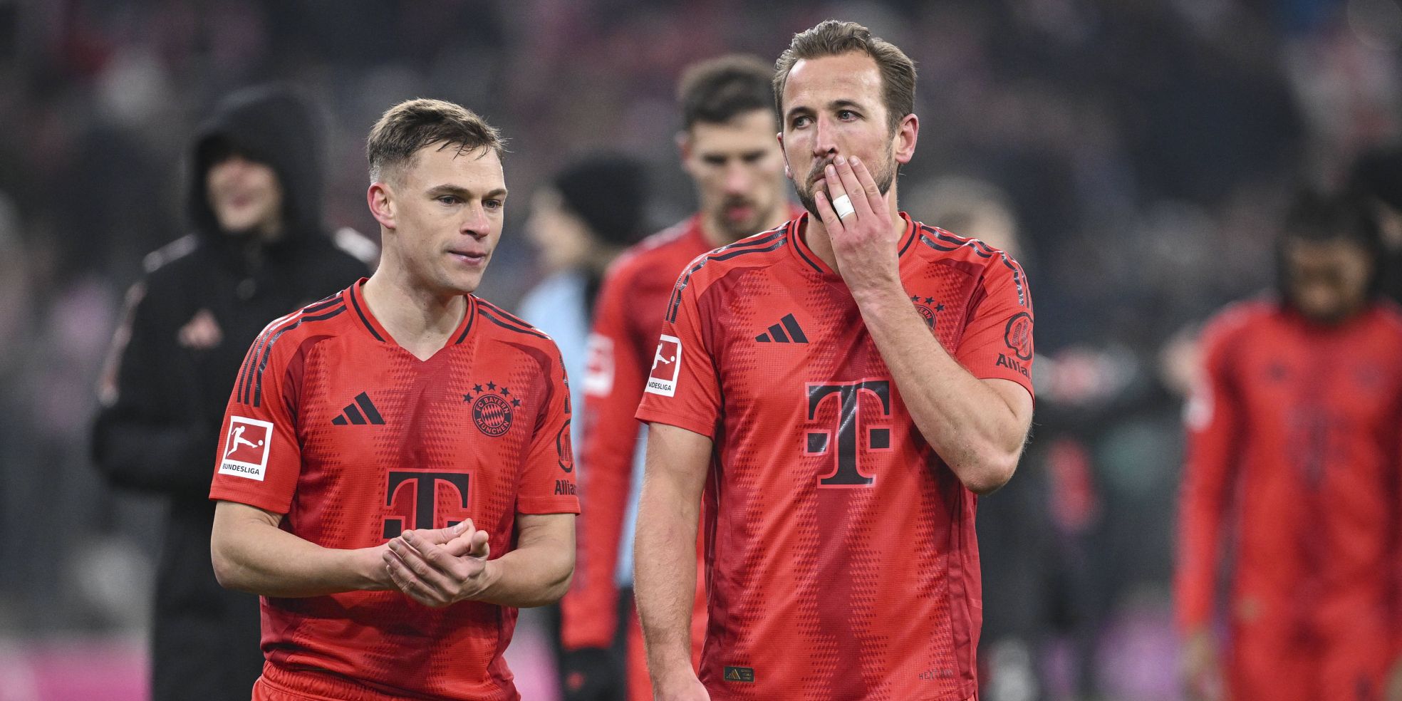 Joshua Kimmich und Harry Kane vom FC Bayern