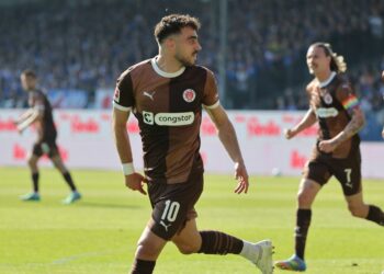 Danel Sinani trifft für den FC St. Pauli