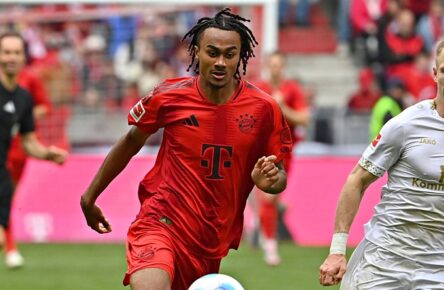 Geheimtipp Jonah Kusi-Asare bei seinem Debüt für den FC Bayern München