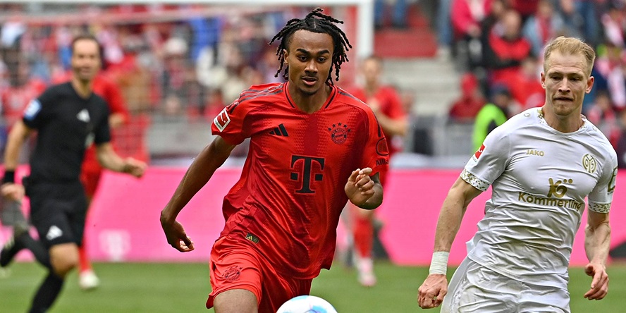 Geheimtipp Jonah Kusi-Asare bei seinem Debüt für den FC Bayern München