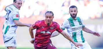 29.03.2025, Fußball, Borussia Mönchengladbach - RB Leipzig, 1. Fußball Bundesliga, Borussia-Park, Saison 2024 2025: Xavi Simons RB Leipzig 10 im Zweikampf gegen Rocco Reitz Mönchengl. 27 und Franck Honorat Mönchengl. 9 DFB regulations prohibit any use of photographs as image sequences and or quasi-video. Nordrhein-Westfalen Deutschland *** 29 03 2025, Fußball, Borussia Mönchengladbach RB Leipzig, 1 Fußball Bundesliga, Borussia Park, Saison 2024 2025 Xavi Simons RB Leipzig 10 in duel against Rocco Reitz Mönchengl 27 and Franck Honorat Mönchengl 9 DFB regulations prohibit any use of photographs as image sequences and or quasi video Nordrhein Westfalen Germany