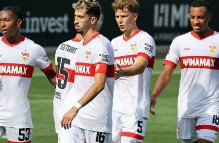 05.09.24 VfB Stuttgart - 1. FC Kaiserslautern Deutschland, Stuttgart, 05.09.2024, Fussball, Bundesliga, Testspiel, VfB Stuttgart - 1. FC Kaiserslautern: v.l. Jairzinho Malanga, Pascal Stenzel, Atakan Karazor, Yanik Keitel, Jamie Leweling alle VfB Stuttgart Jubel Tor 1:0 Stenzel. *** 05 09 24 VfB Stuttgart 1 FC Kaiserslautern Germany, Stuttgart, 05 09 2024, Soccer, Bundesliga, Test match, VfB Stuttgart 1 FC Kaiserslautern f l Jairzinho Malanga, Pascal Stenzel, Atakan Karazor, Yanik Keitel, Jamie Leweling all VfB Stuttgart cheering goal 1 0 Stenzel