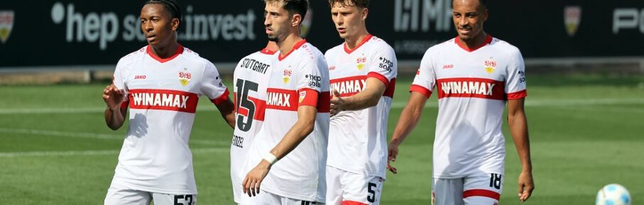 05.09.24 VfB Stuttgart - 1. FC Kaiserslautern Deutschland, Stuttgart, 05.09.2024, Fussball, Bundesliga, Testspiel, VfB Stuttgart - 1. FC Kaiserslautern: v.l. Jairzinho Malanga, Pascal Stenzel, Atakan Karazor, Yanik Keitel, Jamie Leweling alle VfB Stuttgart Jubel Tor 1:0 Stenzel. *** 05 09 24 VfB Stuttgart 1 FC Kaiserslautern Germany, Stuttgart, 05 09 2024, Soccer, Bundesliga, Test match, VfB Stuttgart 1 FC Kaiserslautern f l Jairzinho Malanga, Pascal Stenzel, Atakan Karazor, Yanik Keitel, Jamie Leweling all VfB Stuttgart cheering goal 1 0 Stenzel