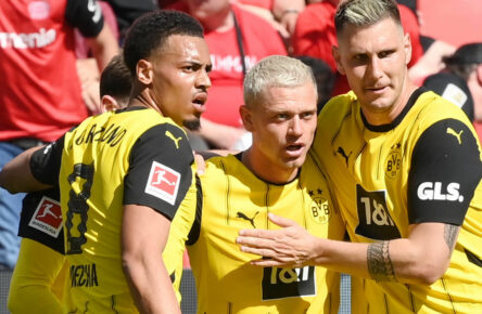 BVB-Spieler Nmecha, Ryerson und Süle.
