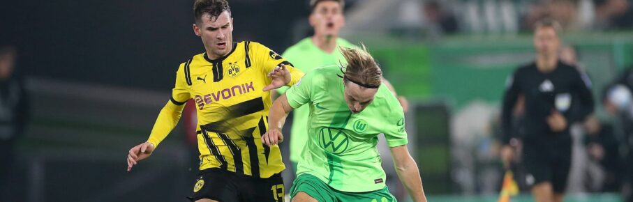 Pascal Groß vom BVB und Lovro Majer vom VfL Wolfsburg