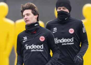 Paxten Aaronson von Eintracht Frankfurt