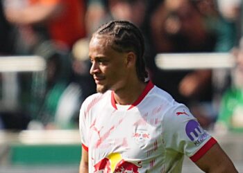 Xavi Simons (Bild) will offenbar Leipzig verlassen.