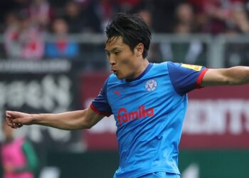 Japaner shuto Machino von Holstein Kiel