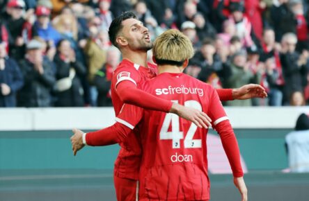 Vincenzo Grifo und Ritsu Doan vom SC Freiburg