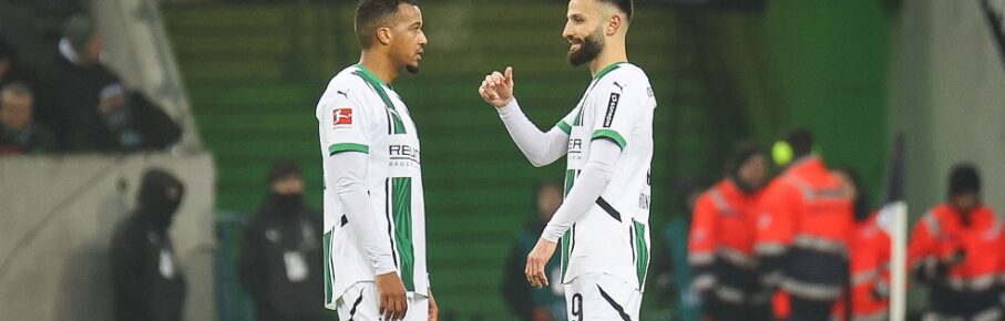 1. Fussball Bundesliga, Borussia Mönchengladbach vs. SV Holstein Kiel, 14.12.2024 Alassane Plea Borussia Mönchengladbach 14 und Franck Honorat Borussia Mönchengladbach 9 im Gespräch -- 1. Fussball Bundesliga, Borussia Mönchengladbach vs. SV Holstein Kiel, 14.12.2024, Borussia-Park Mönchengladbach -- DFL REGULATIONS PROHIBIT ANY USE OF PHOTOGRAPHS AS IMAGE SEQUENCES AND/OR QUASI-VIDEO. *** 1 Soccer Bundesliga, Borussia Mönchengladbach vs SV Holstein Kiel, 14 12 2024 Alassane Plea Borussia Mönchengladbach 14 and Franck Honorat Borussia Mönchengladbach 9 in conversation 1 Soccer Bundesliga, Borussia Mönchengladbach vs SV Holstein Kiel, 14 12 2024, Borussia Park Mönchengladbach DFL REGULATES PROHIBIT ANY USE OF PHOTOGRAPHS AS IMAGE SEQUENCES AND OR Q UASI VIDEO Copyright: xBEAUTIFULxSPORTS/Derixx