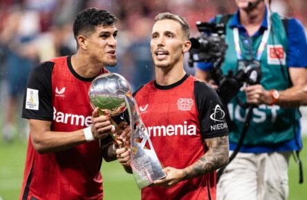 Bayer Leverkusen: Alejandro Grimaldo (r.) und Piero Hincapie