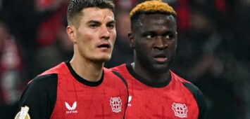 Bayer Leverkusens Stürmer Patrik Schick und Victor Boniface