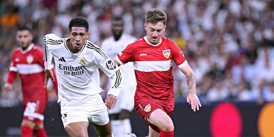 Angelo Stiller (rechts, VfB Stuttgart) im Duell mit Jude Bellingham (Real Madrid)