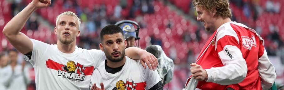 17.05.2025, xtgx, Fussball 1. Bundesliga, RB Leipzig - VfB Stuttgart emspor, v.l. Ermedin Demirovic Stuttgart, 9, Deniz Undav Stuttgart, 26, Nick Woltemade Stuttgart, 11 Jubel ueber den Sieg, Jubel nach Spielende DFL/DFB REGULATIONS PROHIBIT ANY USE OF PHOTOGRAPHS as IMAGE SEQUENCES and/or QUASI-VIDEO Leipzig *** 17 05 2025, xtgx, Fussball 1 Bundesliga, RB Leipzig VfB Stuttgart emspor, v l Ermedin Demirovic Stuttgart, 9 , Deniz Undav Stuttgart, 26 , Nick Woltemade Stuttgart, 11 Jubel über den Sieg, Jubel nach Spielende DFL DFB REGULATIONS PROHIBIT ANY USE OF PHOTOGRAPHS as IMAGE SEQUENCES and or QUASI VIDEO Leipzig