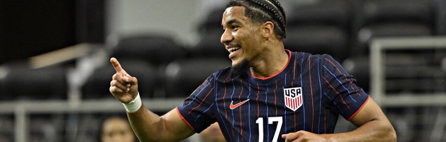 Bayer 04 Leverkusen: Neuzugang Malik Tillman im Trikot der USA