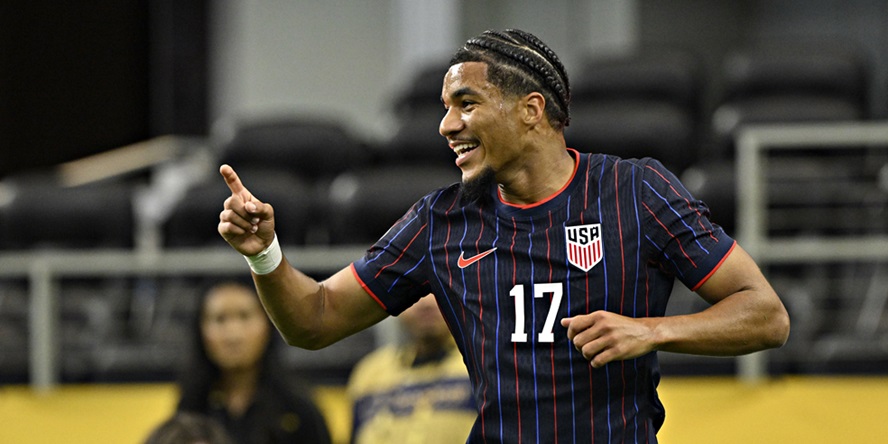Bayer 04 Leverkusen: Neuzugang Malik Tillman im Trikot der USA