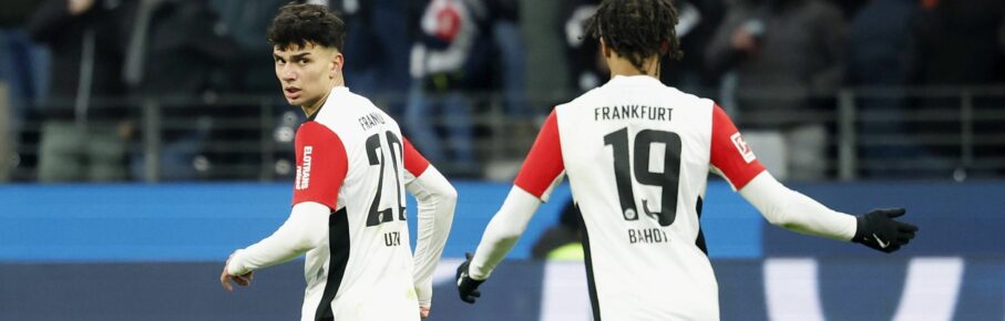 Can Uzun und Jean-Matteo Bahoya von Eintracht Frankfurt