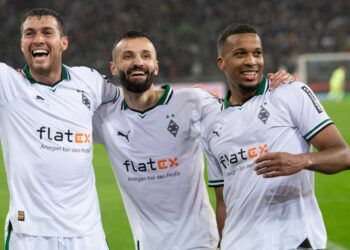 Gladbach: Franck Honorat und Alassane Plea von Borussia Mönchengladbach