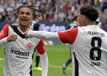 Jean-Matteo Bahoya von Eintracht Frankfurt jubelt