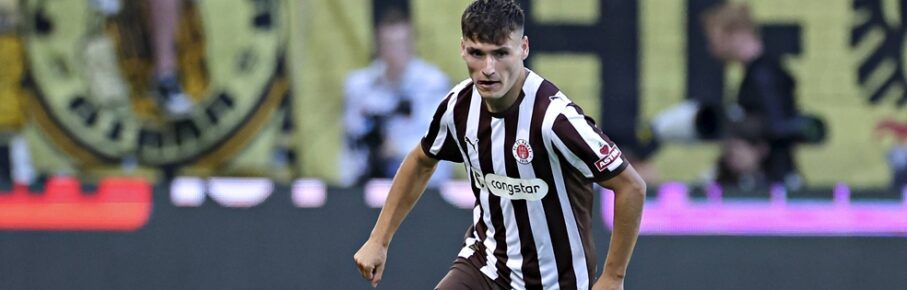 Geheimtipp Arkadiusz Pyrka (FC St. Pauli) beim Spiel gegen den BVB