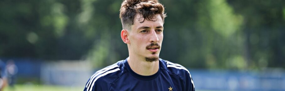 Hamburger SV: Neuzugang Giorgi Gocholeishvili im HSV-Dress