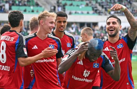 HSV: Jean-Luc Dompe wird bejubelt
