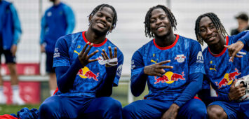 Leipzigs Castello Junior Lukeba, Johan Bakayoko und Yan Diomande beim Training. Trainingslager RB Leipzig in Donaueschingen / Aasen am 27. Juli 2025. Sportplatz SV Aasen, Donaueschingen. Trainingslager RB Leipzig *** Leipzigs Castello Junior Lukeba, Johan Bakayoko and Yan Diomande at the RB Leipzig training camp in Donaueschingen Aasen on July 27, 2025 SV Aasen sports ground, Donaueschingen RB Leipzig training camp