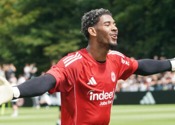 Kaua Santos könnte bei Eintracht Frankfurt schnell ins Tor zurückkehren.