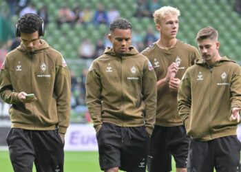 SV Werder Bremen: Leon Opitz könnte gehen