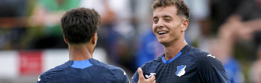 v.li.: Muhammed Damar Hoffenheim, 10, Torschütze Fisnik Asllani Hoffenheim, 11, Spieler der TSG 1899 Hoffenheim, jubeln über das Tor zum 4:0, Jubel, Torjubel, Torerfolg, celebrate the goal, goal, celebration, jubelt ueber das Tor, Freuen, Freude, freut sich, optimistisch, positiv, Spielszene, Highlight, Action, Aktion, 23.07.2025, Zuzenhausen Deutschland, Fussball, Testspiel, TSG 1899 Hoffenheim - FC 08 Homburg, DFB/DFL REGULATIONS PROHIBIT ANY USE OF PHOTOGRAPHS AS IMAGE SEQUENCES AND/OR QUASI-VIDEO. *** from left Muhammed Damar Hoffenheim, 10 , goal scorer Fisnik Asllani Hoffenheim, 11 , TSG 1899 Hoffenheim players, celebrate the goal to 4 0, cheer, goal celebration, celebrate the goal, goal, celebration, cheers about the goal, rejoice, joy, optimistic, positive, game scene, highlight, action, 23 07 2025, Zuzenhausen Germany , soccer, test match, TSG 1899 Hoffenheim FC 08 Homburg, DFB DFL REGULATIONS PROHIBIT ANY USE OF PHOTOGRAPHS AS IMAGE SEQUENCES AND OR QUASI VIDEO xozx