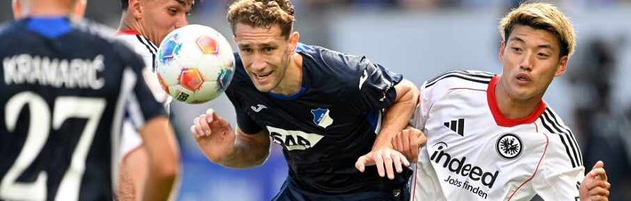 Sinsheim, Pre-Zero-Arena, 30.08.25, GER, Herren, 1.Bundesliga, Saison 2025-2026, TSG 1899 Hoffenheim - Eintracht Frankfurt Bild: v.li. im Zweikampf ARTHUR CHAVES Hoffenheim und Ritsu DOAN Frankfurt DFL regulations prohibit any use of photographs as image sequences and/or quasi-video. Baden-Wuerttemberg Deutschland *** Sinsheim, Pre Zero Arena, 30 08 25, GER, Herren, 1 Bundesliga, Saison 2025 2026, TSG 1899 Hoffenheim Eintracht Frankfurt Bild v li im Zweikampf ARTHUR CHAVES Hoffenheim und Ritsu DOAN Frankfurt DFL regulations prohibit any use of photographs as image sequences and or quasi video Baden Wuerttemberg Germany