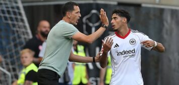 V.li. Trainer Dino Toppmöller Frankfurt , Fares Chaibi Frankfurt . Fussball: LIGA: Saison 25/26: TSG 1899 Hoffenheim - Eintracht Frankfurt , 2. Spieltag, 30.08.2025. *** V li Coach Dino Toppmöller Frankfurt , Fares Chaibi Frankfurt Sport Football LIGA Season 25 26 TSG 1899 Hoffenheim Eintracht Frankfurt , 2 Matchday, 30 08 2025