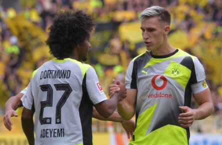 Karim Adeyemi und Nico Schlotterbeck vom BVB