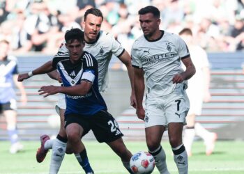 Gladbach - HSV: Kevin Stöger und Nicolas Capaldo