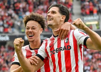 SC Freiburg: Igor Matanovic und Derry Scherhant treffen