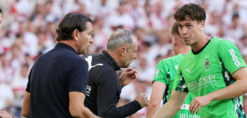 30.08.25 VfB Stuttgart - Borussia Mönchengladbach Deutschland, Stuttgart, 30.08.2025, Fussball, Bundesliga, VfB Stuttgart - Borussia Mönchengladbach: v.l. Gerardo Seoane Trainer Borussia Mönchengladbach, Philipp Sander Borussia Mönchengladbach. *** 30 08 25 VfB Stuttgart Borussia Mönchengladbach Germany, Stuttgart, 30 08 2025, Football, Bundesliga, VfB Stuttgart Borussia Mönchengladbach v l Gerardo Seoane Coach Borussia Mönchengladbach , Philipp Sander Borussia Mönchengladbach