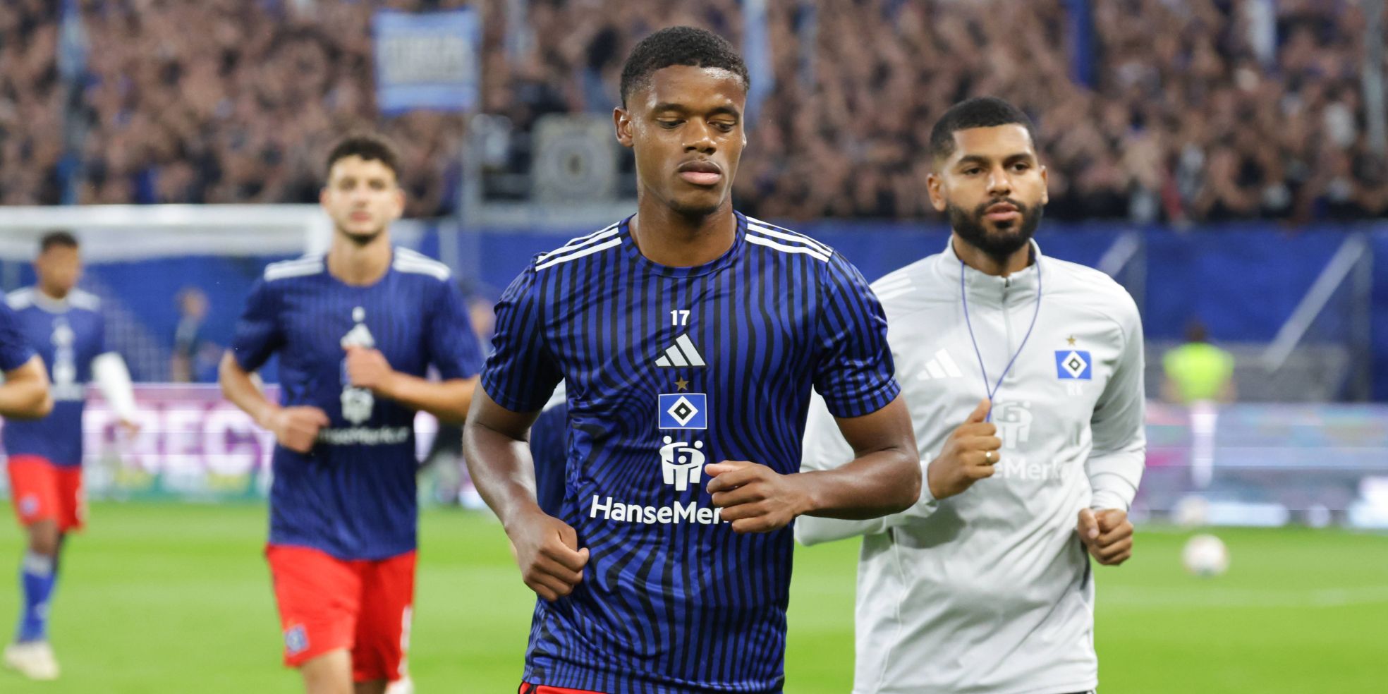 HSV: Warmed Omari vom Hamburger SV
