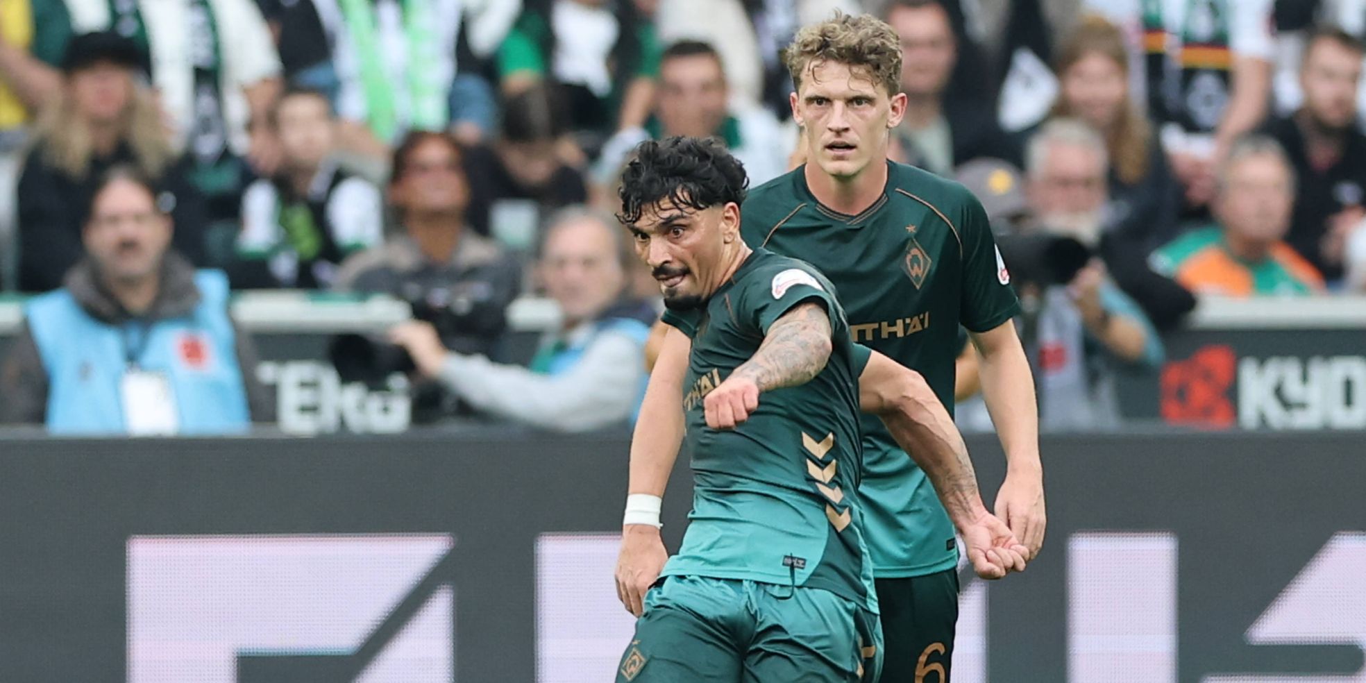 SV Werder Bremen: Cameron Puertas und Jens Stage