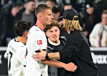 Gladbach-Talent Jan Urbich mit Interimstrainer Eugen Polanski