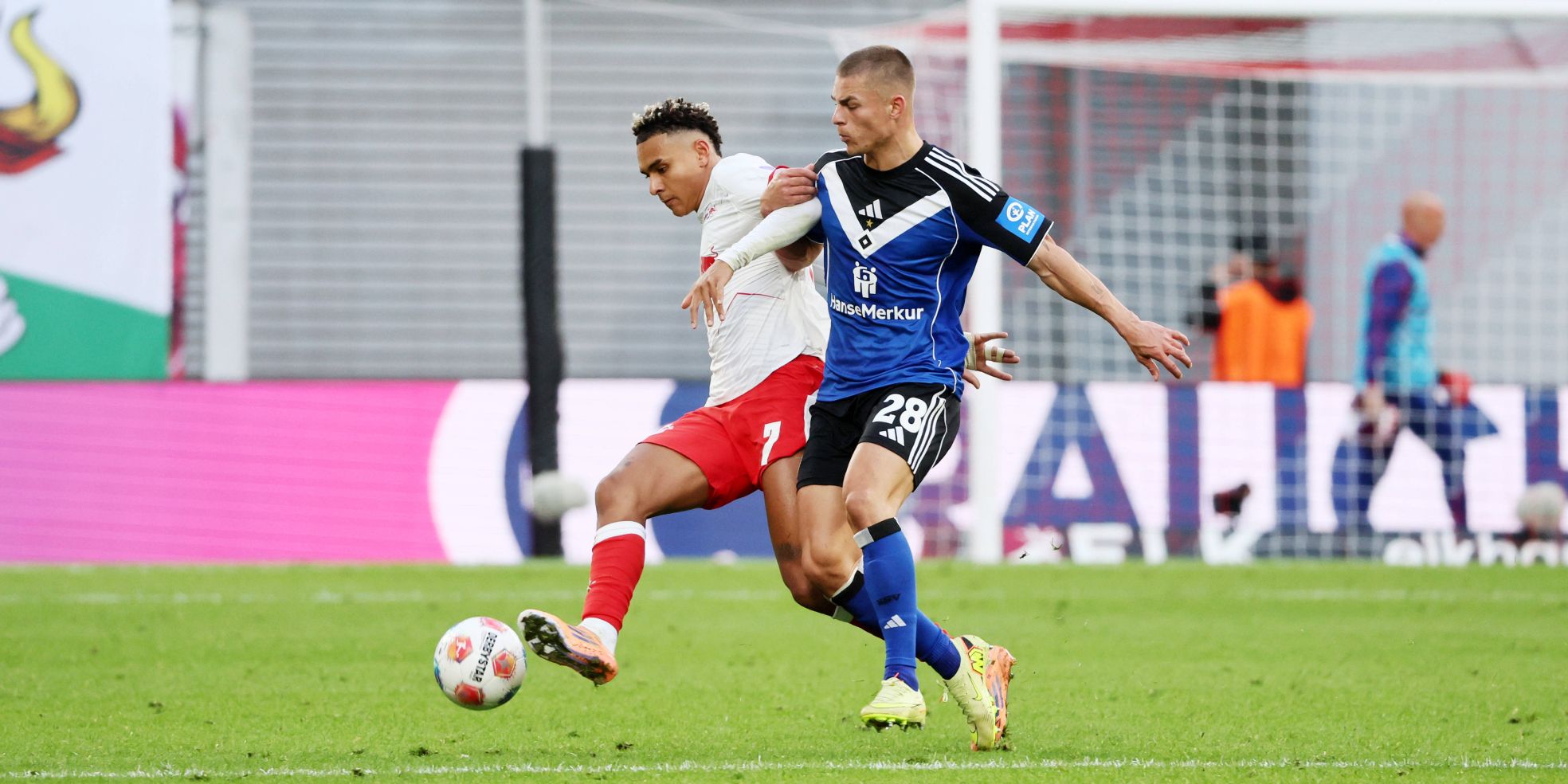Miro Muheim vom HSV