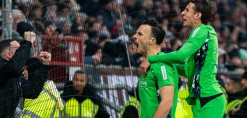 Tor zum 0:1 Haris Tabakovic Borussia Moenchengladbach, 15, jubelt/Jubel mit Florian Neuhaus Borussia Moenchengladbach, 10, GER, FC St. Pauli vs. Borussia Moenchengladbach, Fussball, Bundesliga, Spieltag 9, Saison 2025/2026, 01.11.2025 DFL REGULATIONS PROHIBIT ANY USE OF PHOTOGRAPHS AS IMAGE SEQUENCES AND/OR QUASI-VIDEO GER, FC St. Pauli vs. Borussia Moenchengladbach, Fussball, Bundesliga, Spieltag 9, Saison 2025/2026, 01.11.2025 Hamburg *** Goal for 0 1 Haris Tabakovic Borussia Moenchengladbach, 15 , cheers with Florian Neuhaus Borussia Moenchengladbach, 10 , GER, FC St Pauli vs Borussia Moenchengladbach, Football, Bundesliga, Matchday 9, Season 2025 2026, 01 11 2025 DFL REGULATES PROHIBIT ANY USE OF PHOTOGRAPHS AS IMAGE SEQUENCES AND OR QUASI VIDEO GER, FC St Pauli vs Borussia Moenchengladbach, Football, Bundesliga, Matchday 9, Season 2025 2026, 01 11 2025 Hamburg Copyright: xEibner-Pressefoto/MaxxVincenx EP_MVN