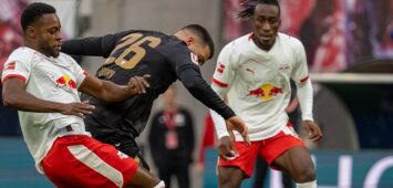 Deutschland, Fussball, 1. Bundesliga, 9. Spieltag, 2025/2026, RB Leipzig - VfB Stuttgart am 01.11. in Leipzig Red Bull Arena: Deniz Undav VfB Stuttgart 26 und Yan Diomande RB Leipzig 49 und Ridle Baku RB Leipzig 17 *** Germany, Soccer, 1 Bundesliga, Matchday 9, 2025 2026, RB Leipzig VfB Stuttgart on 01 11 in Leipzig Red Bull Arena Deniz Undav VfB Stuttgart 26 and Yan Diomande RB Leipzig 49 and Ridle Baku RB Leipzig 17 Copyright: xSvenxHeidmannx