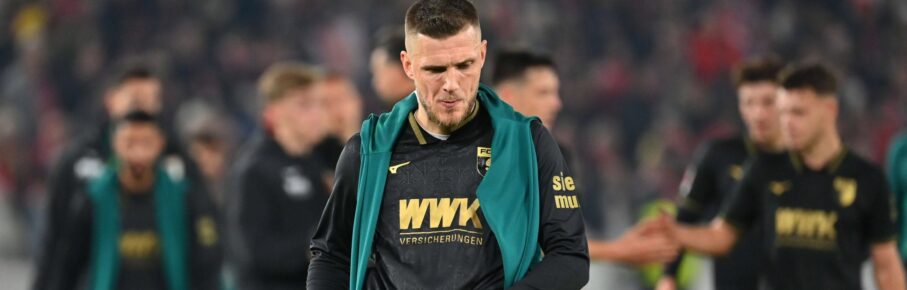 Jeffrey Gouweleeuw vom FC Augsburg