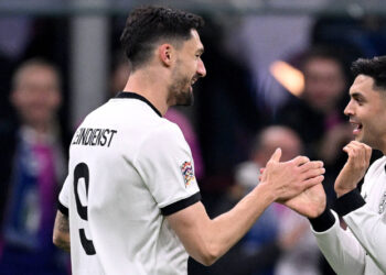 Mitspieler bei der Nationalmannschaft: Tim Kleindienst von Borussia Mönchengladbach und Nadiem Amiri vom 1. FSV Mainz 05