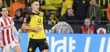 Nico Schlotterbeck Borussia Dortmund und Jakub Kaminski 1.FC Koeln im Kampf um den Ball waehrend des spiels der Bundesliga zwischen Borussia Dortmund und 1. FC Köln, Signal Iduna Park am 25. October 2025 in Dortmund, Deutschland. Foto von Max Maiwald/DeFodi Images  Nico Schlotterbeck Borussia Dortmund und Jakub Kaminski 1.FC Koeln battle for the ball during the Bundesliga match between Borussia Dortmund and 1. FC Köln at Signal Iduna Park on October 25, 2025 in Dortmund, Germany. Photo by Max Maiwald/DeFodi Images DFL regulations prohibit any use of photographs as image sequences and/or quasi-video. Photo by Max Maiwald/DeFodi Images *** not used for Axel Springer / ZDF *** Nico Schlotterbeck Borussia Dortmund and Jakub Kaminski 1 FC Koeln battle for the ball during the Bundesliga match between Borussia Dortmund and 1 FC Koeln, Signal Iduna Park on October 25, 2025 in Dortmund, Germany Photo by Max Maiwald DeFodi Images Nico Schlotterbeck Borussia Dortmund and Jakub Kaminski 1 FC Koeln battle for the ball during the Bundesliga match between Borussia Dortmund and 1 FC Koeln at Signal Iduna Park on October 25, 2025 in Dortmund, Germany Photo by Max Maiwald DeFodi Images DFL regulations prohibit any use of photographs as image sequences and or quasi video Photo by Max Maiwald DeFodi Images not used for Axel Springer ZDF