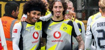 29.11.2025, Bayer 04 Leverkusen vs. Borussia Dortmund, 1. Bundesliga, 12. Spieltag Tor und Jubel zum 0:2 durch Karim Adeyemi Borussia Dortmund, 27 mit Fabio Silva Borussia Dortmund, 21 Nico Schlotterbeck Borussia Dortmund, 4 Marcel Sabitzer Borussia Dortmund, 20 Nico Schlotterbeck Borussia Dortmund, 4 Felix Nmecha Borussia Dortmund, 8 Wichtiger Hinweis: Gemaess den Vorgaben der DFL Deutsche Fussball Liga bzw. des DFB Deutscher Fussball-Bund ist es untersagt, in dem Stadion und/oder vom Spiel angefertigte Fotoaufnahmen in Form von Sequenzbildern und/oder videoaehnlichen Fotostrecken zu verwerten *** 29 11 2025, Bayer 04 Leverkusen vs Borussia Dortmund, 1 Bundesliga, Matchday 12 Goal and celebration for 0 2 by Karim Adeyemi Borussia Dortmund, 27 with Fabio Silva Borussia Dortmund, 21 Nico Schlotterbeck Borussia Dortmund, 4 Marcel Sabitzer Borussia Dortmund, 20 Nico Schlotterbeck Borussia Dortmund, 4 Felix Nmecha Borussia Dortmund, 8 Important note In accordance with the regulations of the DFL German Football League and the DFB German Football Association, it is prohibited to use photographs taken in the stadium and / or of the match in the form of sequential images and / or video-like photo series Copyright: xBahhoxKarax