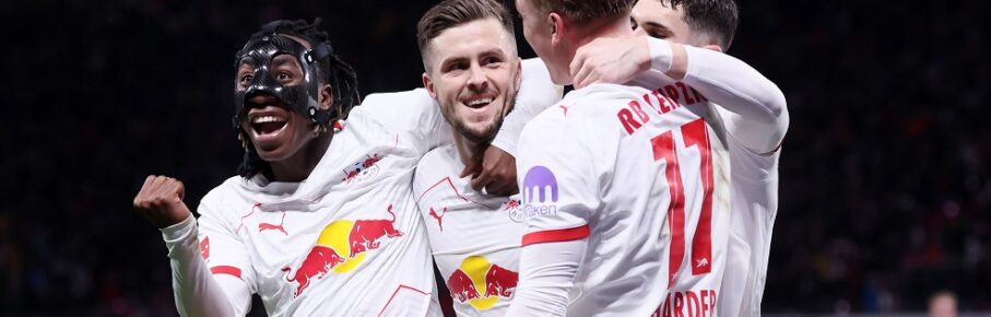 RB Leipzig - Frankfurt / Bundesliga Leipzig, 06.12.2025, Red Bull Arena, Fußball, 1.Bundesliga, 13.Spieltag , RB Leipzig vs. Eintracht Frankfurt 6:0 2:0 , Im Bild: Tor für RB Leipzig. Christoph Baumgartner 14, RB Leipzig trifft zum 2:0 und jubelt mit Yan Diomande 49, RB Leipzig, Kosta Nedeljkovic 19, RB Leipzig, Conrad Harder  11, RBL. , Nur zur redaktionellen Nutzung. Only editorial use. , DFL / DFB regulations prohibit any use of photographs as image sequences and/or quasi-video. , *** RB Leipzig Frankfurt Bundesliga Leipzig, 06 12 2025, Red Bull Arena, Soccer, 1 Bundesliga, 13 Matchday , RB Leipzig vs Eintracht Frankfurt 6 0 2 0 , In the picture Goal for RB Leipzig Christoph Baumgartner 14, RB Leipzig scores 2 0 and cheers with Yan Diomande 49, RB Leipzig , Kosta Nedeljkovic 19, RB Leipzig , Conrad Harder 11, RBL , For editorial use only Only editorial use , DFL DFB regulations prohibit any use of photographs as image sequences and or quasi video ,