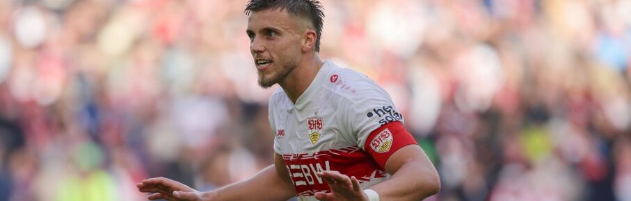 Stuttgart , Bundesliga Fußball VfB Stuttgart vs. 1.FC Heidenheim, Ermedin Demirovic VfB Gemäß den Vorgaben der DFL Deutschen Fußball Liga ist es untersagt, in dem Stadion und/oder vom Spiel angefertigte Fotoaufnahmen in Form von Sequenzbildern und/oder videoähnlichen Fotostrecken zu verwerten bzw. verwerten zu lassen. *** Stuttgart , Bundesliga Soccer VfB Stuttgart vs 1 FC Heidenheim, Ermedin Demirovic VfB According to the regulations of the DFL German Soccer League, it is prohibited to use or have used photographs taken in the stadium and or of the match in the form of sequential images and or video-like photo series